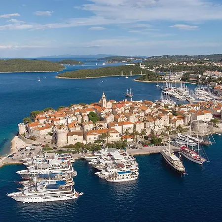 Holiday home Lovely In Korcula With Kitchen *