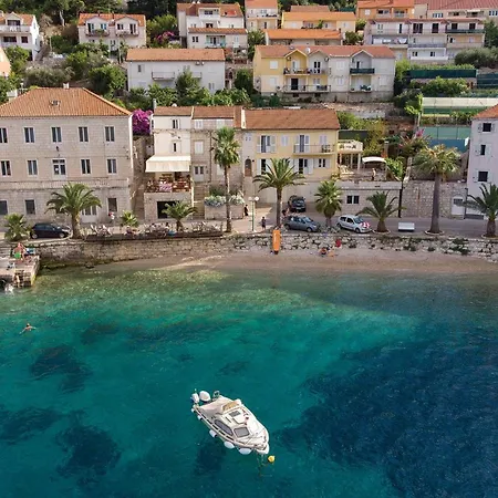 Lovely In Korcula With Kitchen Zrnovo