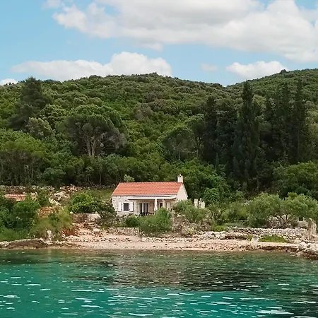 Lovely In Korcula With Kitchen