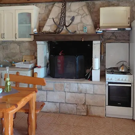 Lovely In Korcula With Kitchen Holiday home