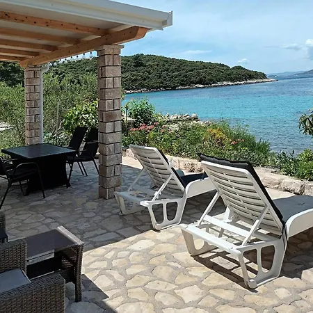 Lovely In Korcula With Kitchen Holiday home